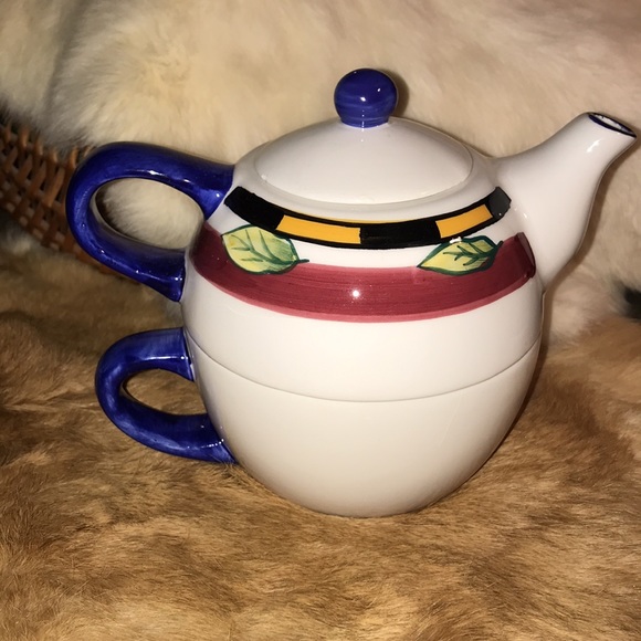 Compact Service Tea for One - Picture 2 of 7